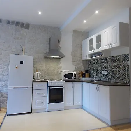 Appartamento Apartment Zadvarje